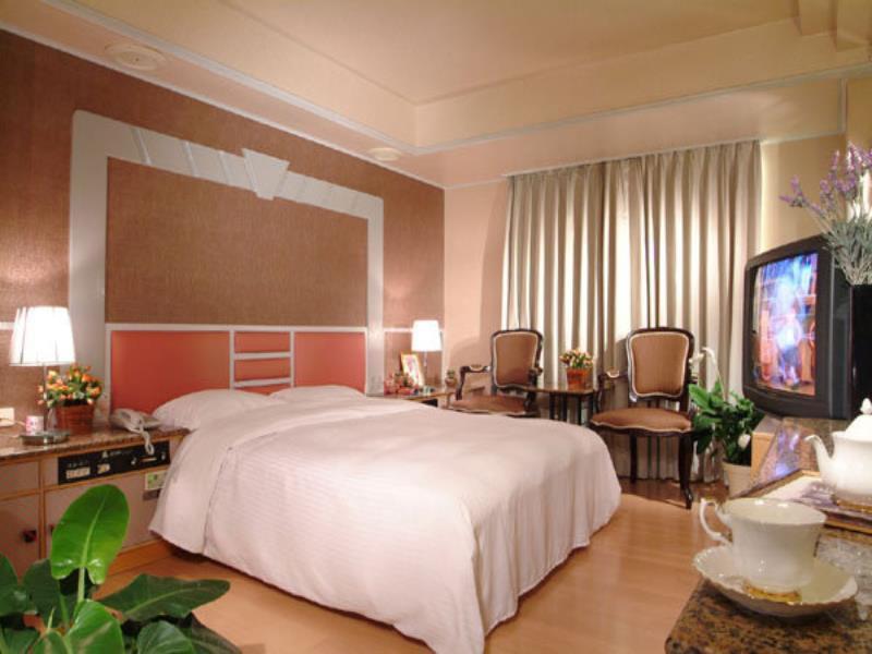 גאושיונג Katherine Plaza Hotel מראה חיצוני תמונה