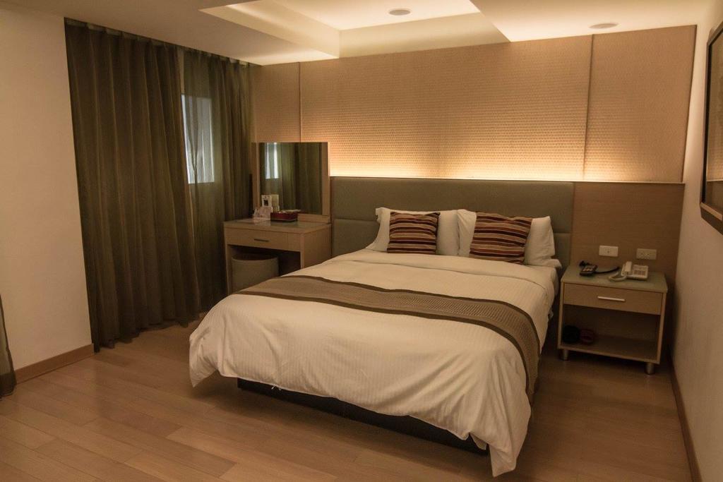 גאושיונג Katherine Plaza Hotel מראה חיצוני תמונה