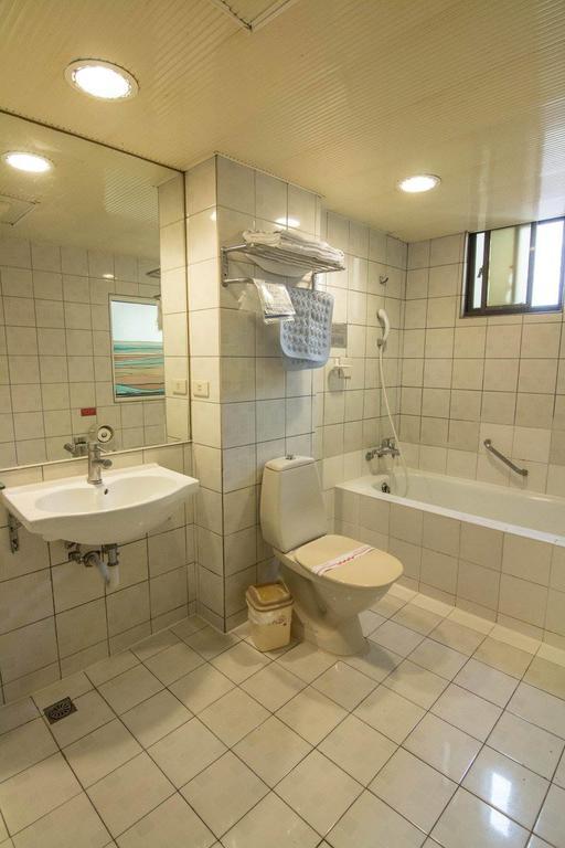 גאושיונג Katherine Plaza Hotel מראה חיצוני תמונה