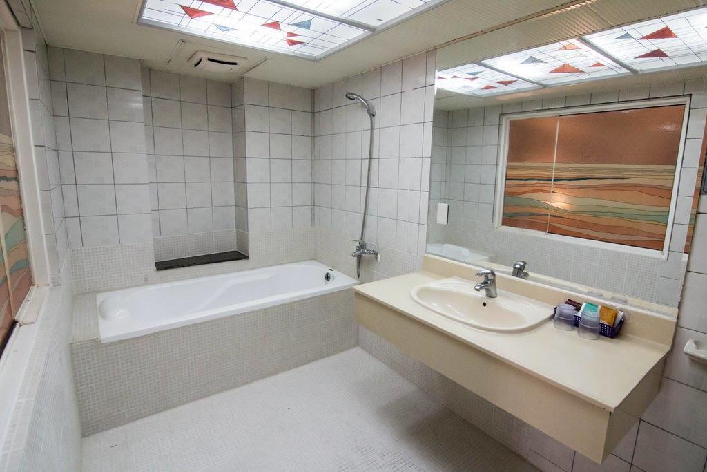 גאושיונג Katherine Plaza Hotel מראה חיצוני תמונה