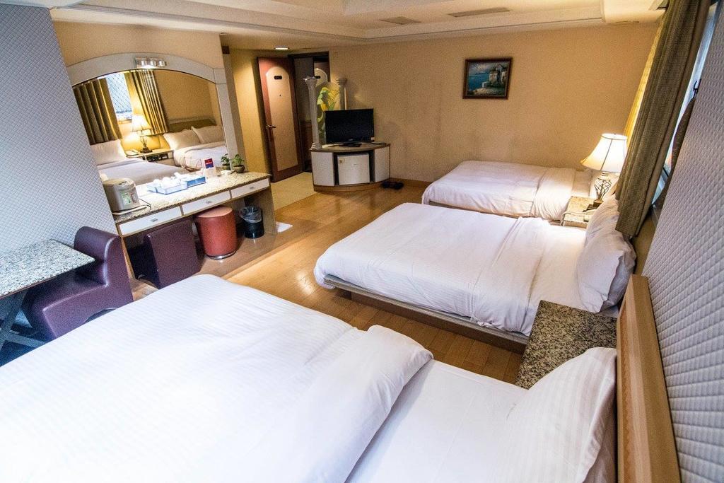 גאושיונג Katherine Plaza Hotel מראה חיצוני תמונה