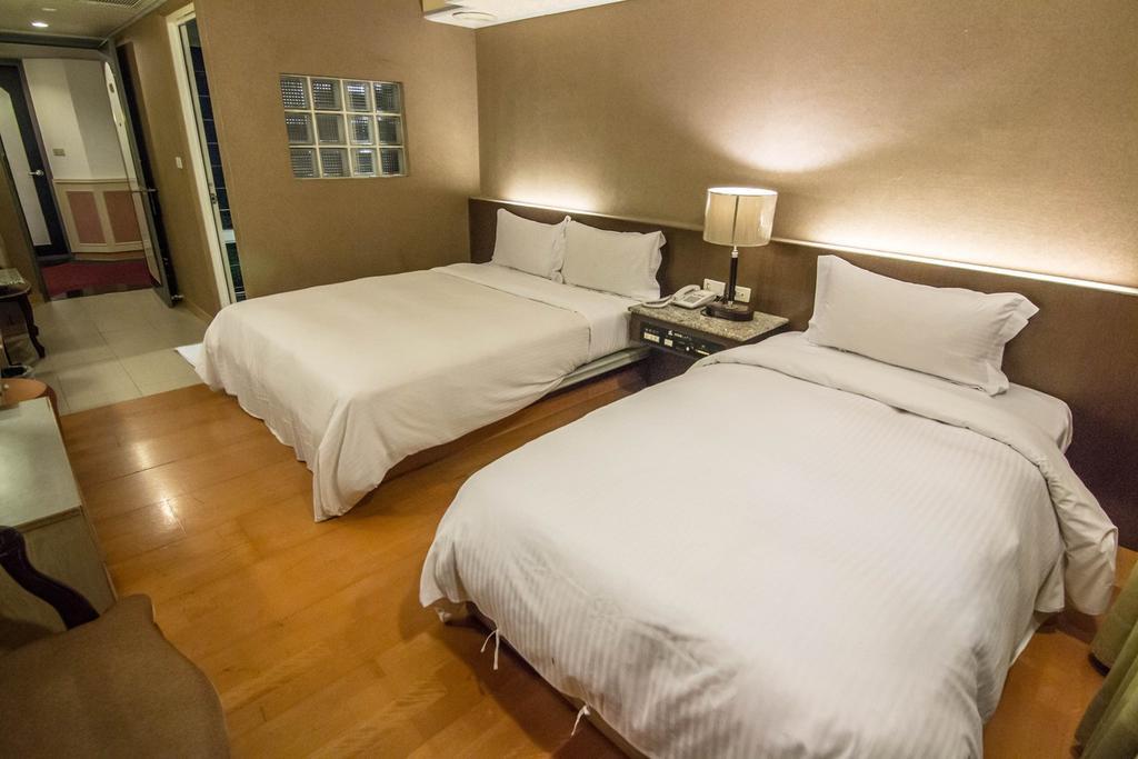 גאושיונג Katherine Plaza Hotel מראה חיצוני תמונה